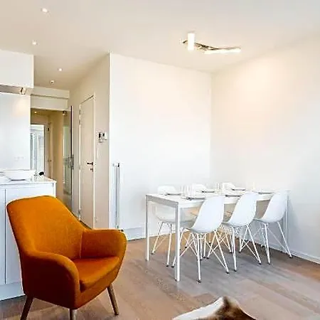 On Zeedijk With Stunning Sea View 2* Koksijde